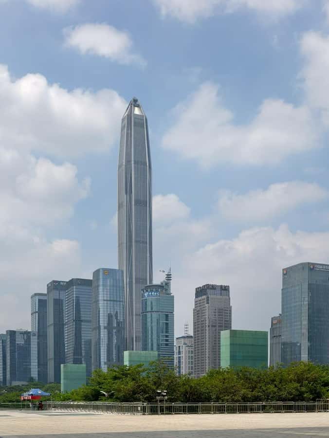 Gen-Z Private Tour: Shenzhen Tech Marvels - Shenzhen’s skyline stop: the 600-meter building you can photograph from everywhere
