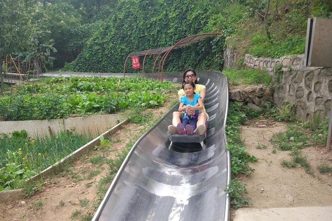 Group Tour to Mutianyu Great Wall - Lunch at the base: what to expect and how to budget