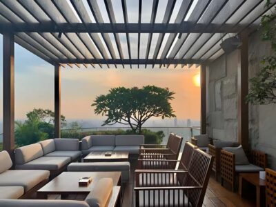 GuangZhou: 70 Floor RoofTop openair Bar, Sunset & Light Show - Sunset to Light Show: How to Ride the Best Glow