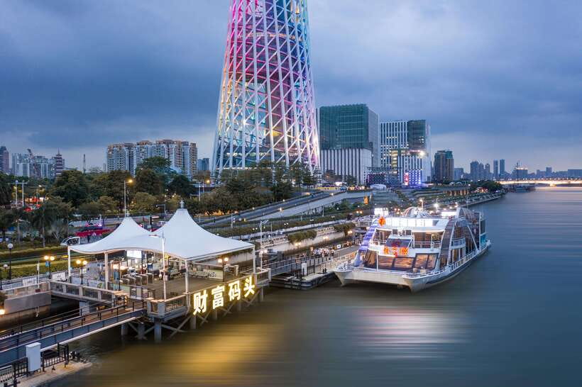 Guangzhou: Roundtrip Cruise Night View from Canton Tower - Choosing Your Ship: Jinjing, Suigang Star, or Garfield