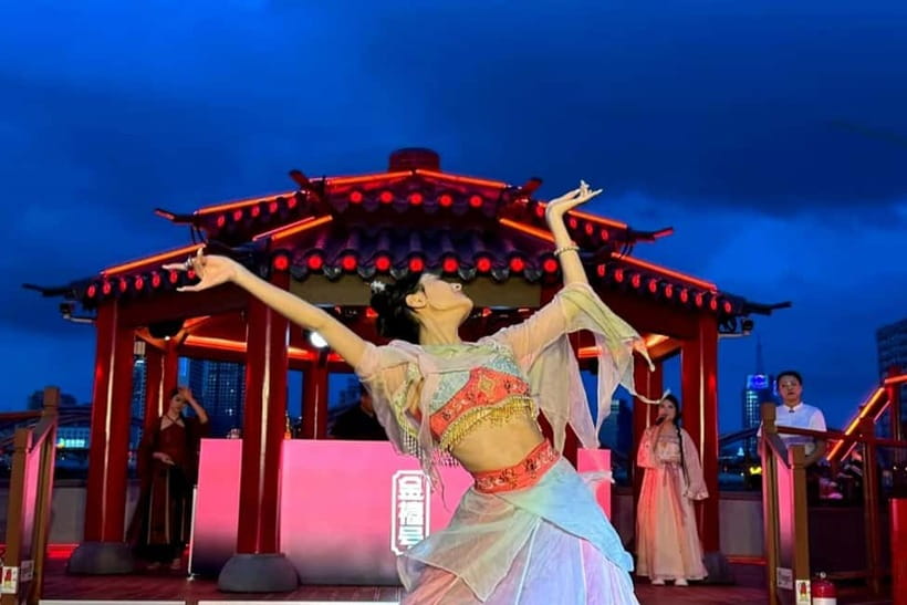 Guangzhou:Pearl River Night Cruise-LuxuryOutdoor Seat(Adult) - Who this cruise suits best (and who might want a different plan)
