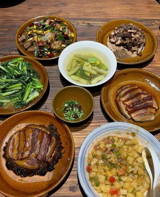 Guilin Longji: Rice Terrace with Oil-Tea Demo & Zhuang Lunch - Hitting the terraces: hike 30–40 minutes or take the cable car