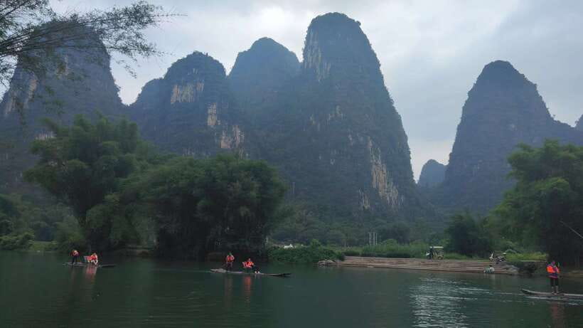 Guilin: Private Mountains and Rivers Day Tour - After the climb: West Street for lunch and a time-travel kind of stroll
