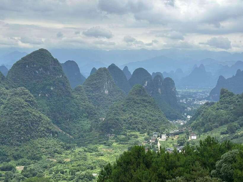 Guilin:1-Day Yangshuo bird's eye view mountains private tour - Ruyi Peak Ropeway: France-style gondolas and big photo views
