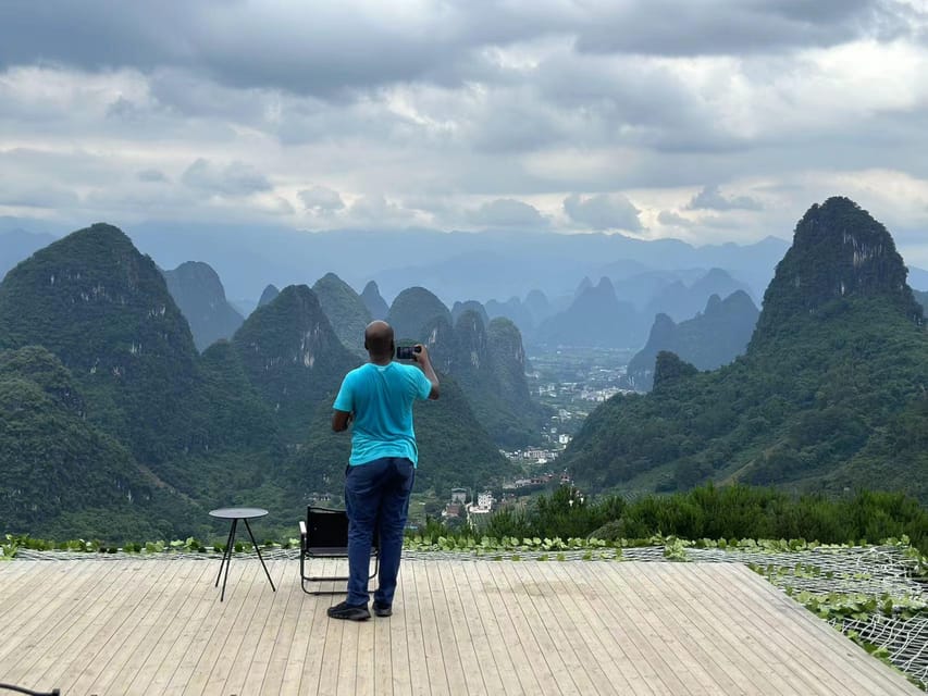 Guilin:1-Day Yangshuo bird's eye view mountains private tour - Moon Hill photo stop: quick, scenic, and useful for sequencing