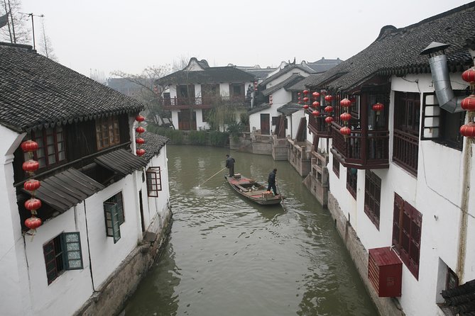 Half Day Shanghai Tour to Zhujiajiao Water Town - Morning pickup and the van ride that prevents headaches