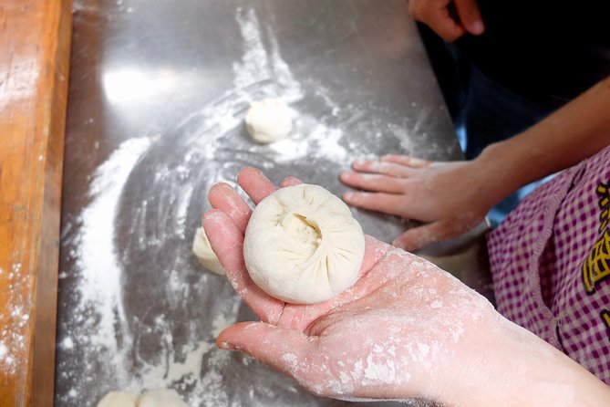 Half-Day steamed Buns Cooking Class with a Local Market Visit - Why a Bao Zi class that starts in a spice market works