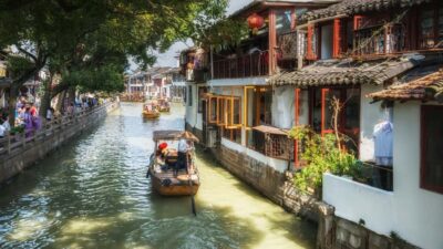 Half-Day Zhujiajiao Water Town Wonders Private Tour - Entering Zhujiajiao: Old Streets, Traditional Markets, and Stone Bridges