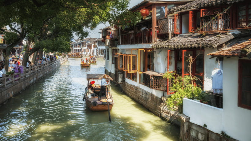 Half-Day Zhujiajiao Water Town Wonders Small Group Tour - The Guided Walk: Old Streets, Local Stalls, and Real-World Details