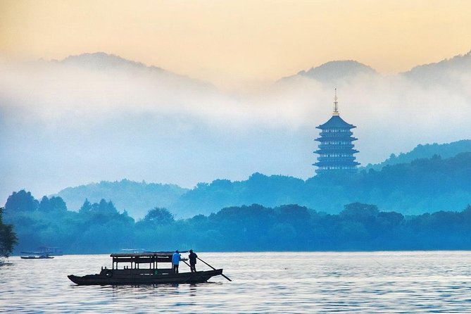Hangzhou Private Flexible Day Tour with West Lake Boat Cruise - Fei Lai Peak and its stone Buddha grottoes