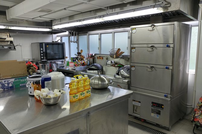 Hong Kong Market Walking Tour & Chinese Cooking Class - Key takeaways before you go