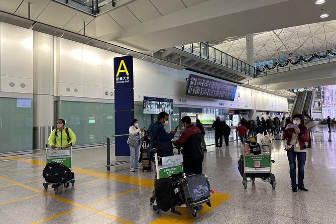 Hong Kong Private Arrival Transfer Driver Meet and Greet: Airport to Hotel - Price and value: when private beats stress math