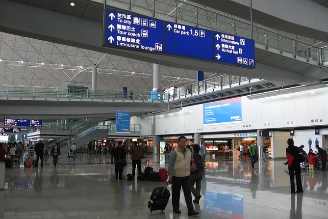Hong Kong Private Arrival Transfer Driver Meet and Greet: Airport to Hotel - The Toyota Alphard ride: comfort for up to six and luggage limits