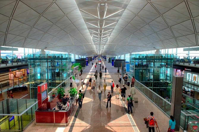 Hong Kong Private Departure Transfer: Hotel or Cruise Terminal to Airport - Toyota Alphard–Style Van Comfort and Group Size Reality