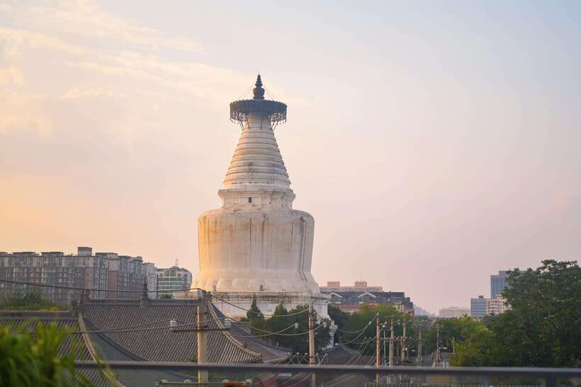 Hutong Walking Tour: Discover Real Beijing without Crowds - Key things you’ll notice right away
