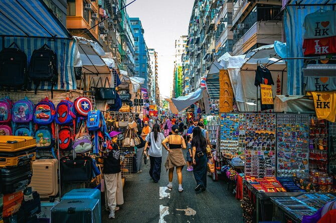 Introduction to Hong Kong: Central Tip Based Walking Tour - Central-Mid-Levels Escalators and the slope-factor