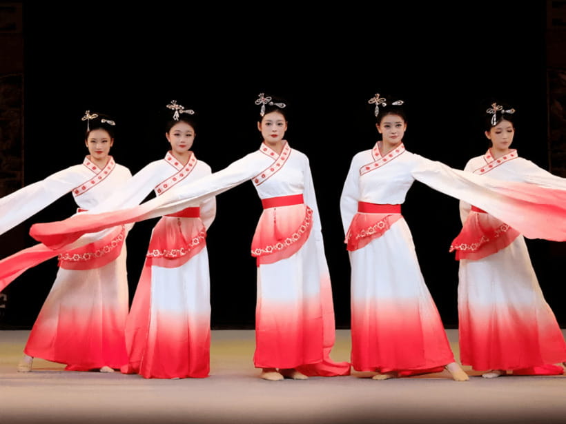 Jinjiang Theater:Eight-Face Changing-Legendary Sichuan Opera - The story thread: Little Sanqing and the birth-place of the art