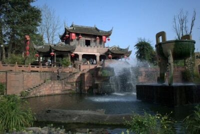 Leshan Giant Buddha and Huanglongxi Ancient Town Day Trip - Stop 1: Leshan Giant Buddha—river views, stairs, and the boat backup plan