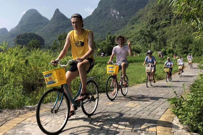 Li River Cruise with bamboo Rafting & Xianggong Hill Private Tour - Li River in a Smaller, More Peaceful Boat