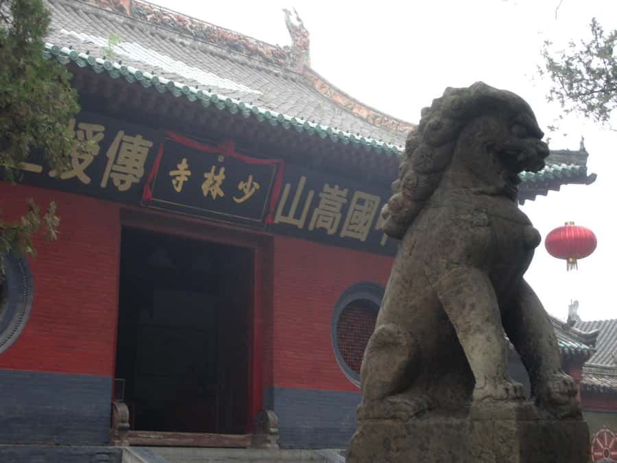 Luoyang: Day tour from Xian or LuoYang with tickets options - Shaolin Temple and the monks’ kung fu show