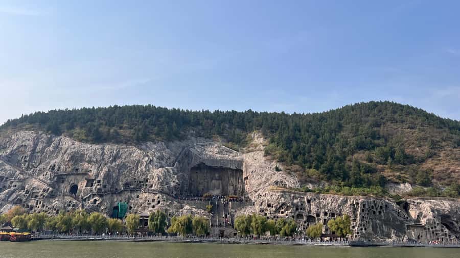Luoyang: Day tour from Xian or LuoYang with tickets options - Should you book this Luoyang/Longmen + Shaolin day tour?