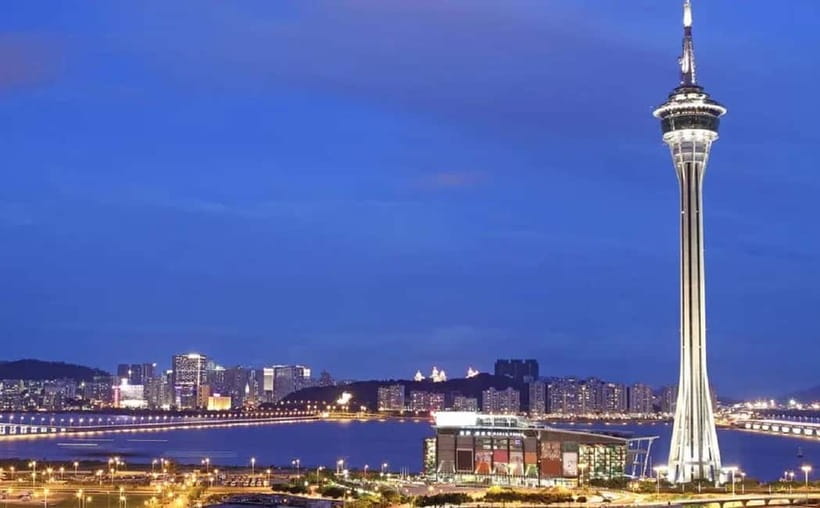 Macau: Macau Tower Observation Deck Ticket - Timing matters: best times to catch sunset and avoid crowds