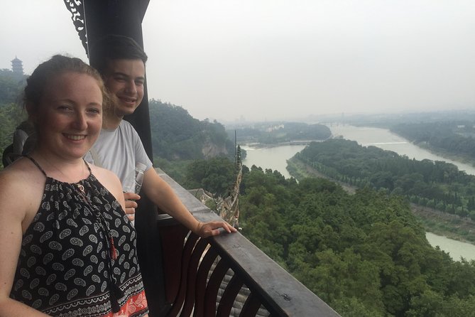 Mount Qingcheng and Dujiangyan Irrigation System Private Day Tour from Chengdu - Pacing, comfort, and what to pack for a “6–8 hour” real day