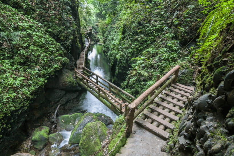 Mount Qingcheng Tour: Explore Serene and Sacred Taoist Site - Service Staff Support: What You Get Without a Tour Guide