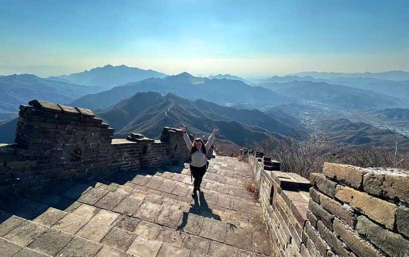 Mutianyu Great Wall 5-KM Premium Hike Covering All Landmarks - Lunch at Mubus Great Wall Restaurant: included, hearty, and timed right