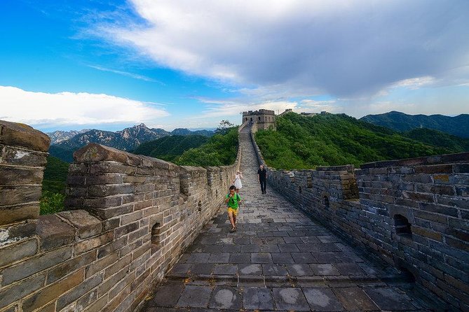 Mutianyu Wall Cable Car/Toboggan Ticket+Transfer&Guide Option - Cable car vs ski lift plus toboggan: choosing the right energy level