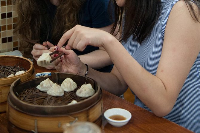 Off-beaten Route: Shanghai Old Town Discovery&Street Food Tasting - Meeting at Huangpu and Ending at a Dim-Sum Finish