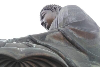 Private 5-Hour Driving Tour of Lantau from Hong Kong - Big Buddha at Tian Tan: what you should expect on the 250 steps