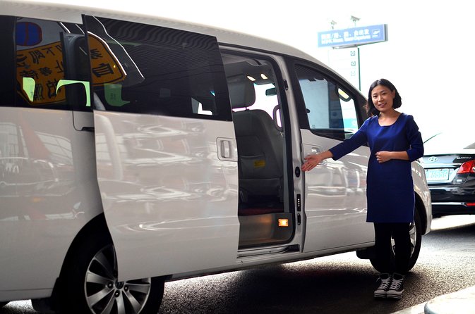 Private Arrival Transfer: Shanghai Pudong Airport (PVG) to Hotel - Choosing the right car in Shanghai Traffic: from Passat to Alphard