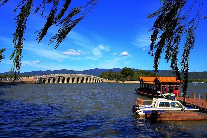 Private Beijing Day Tour : Summer Palace And Temple of Heaven - Lunch break: take control of your energy