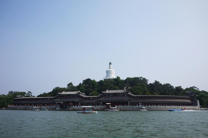 Private Beijing Jingshan Hill, Beihai, and Hutongs with Imperial Lunch/Dinner - Houhai Hutongs: Lake Views and Street Life Without the Hustle