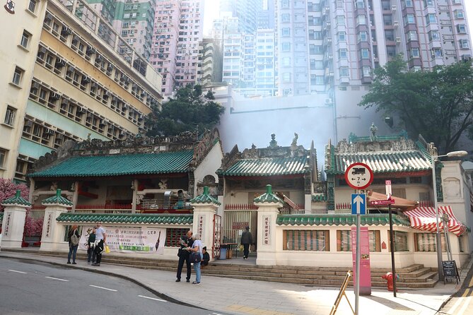 Private custom layover tour of Hong Kong - 7 hours - Central and Sheung Wan: Real Hong Kong, Not a Theme Park