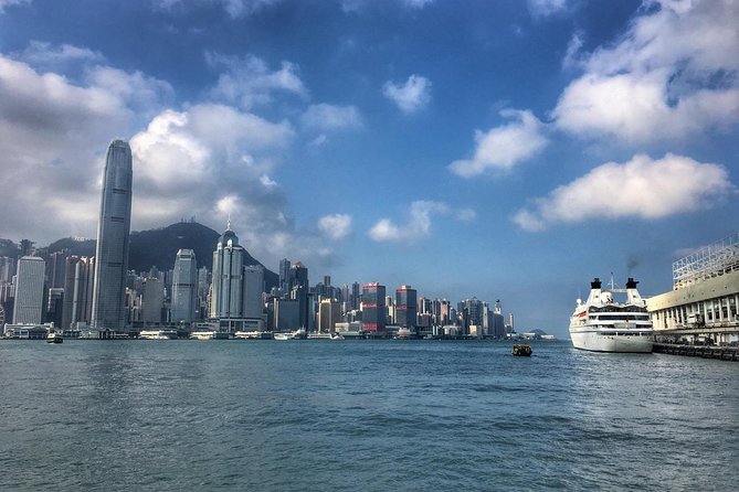 Private custom tour of Hong Kong - Full day - Starting at 9:00am at Statue Square: how the day kicks off