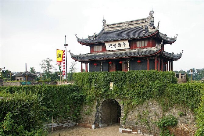 Private Day Tour: Suzhou Incredible Highlights from Shanghai by Car or Train - Suzhou highlights in one day: why this itinerary works