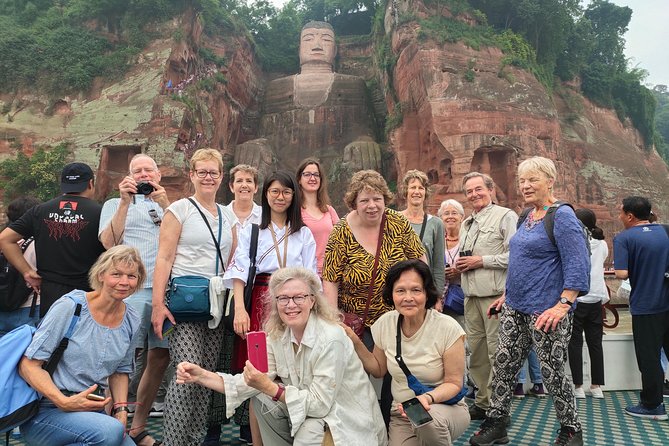 Private Day Tour to Leshan Grand Buddha from Chengdu - Crowds and weather: two things that can change the day