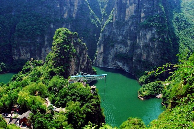 Private Day Tour to Longqing Gorge with Boat Ride and Cable Car from Beijing - Longqing Gorge: dragon-shaped elevator and dam-top views