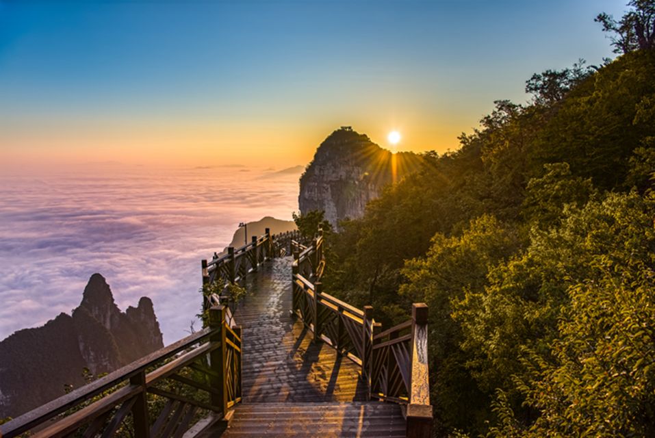 Private Day Tour to Tianmen mountain & Sky walk&Glass Bridge - From Tianmen to Zhangjiajie Glass Bridge: altitude meets attitude