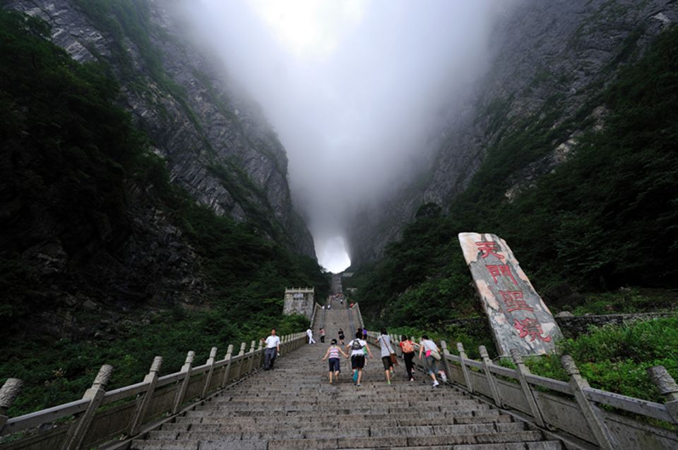 Private Day Tour to Tianmen mountain & Sky walk&Glass Bridge - Price and value: what you’re really paying for at $256 per person
