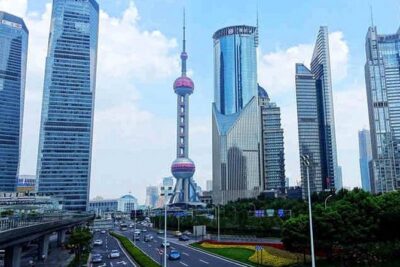 Private Departure Transfer from Shanghai City Center to Pudong Int'l Airport - The ride to Pudong Airport: timing, comfort, and communication