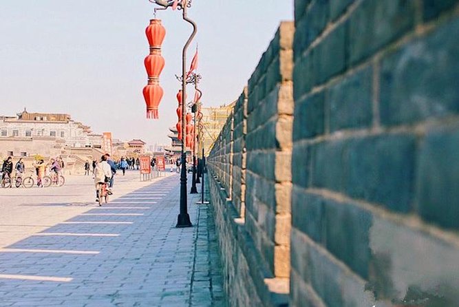 Private Full-Day Xi'an Highlights Tour with Pickup and Lunch - Lunch Included: Where Value Shows Up