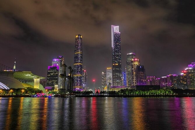 Private Guangzhou Night Tour Pearl River Cruise & Dim-Sum Dinner - Pearl River night cruise: the view that anchors the whole evening