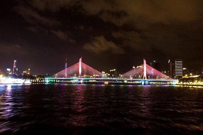 Private Guangzhou Night Tour Pearl River Cruise & Dim-Sum Dinner - Haixin Pedestrian Bridge and Huacheng Square for city energy