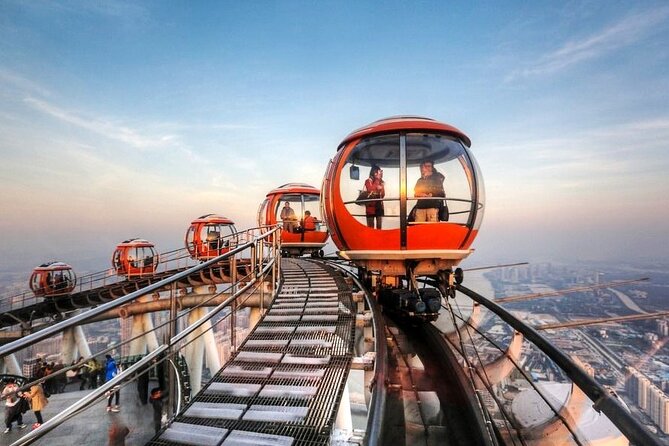 Private Guangzhou Night Tour with Canton Tower and Pearl River VIP Class Cruise - VIP Pearl River Cruise: How to Watch the Skyline Go By