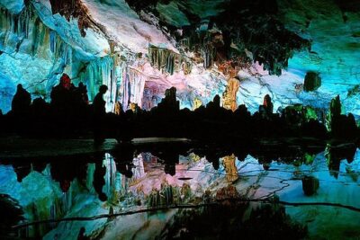 Private Guilin Full Day Tour including Fubo Hill, Reed Flute Cave, Elephant Hill and Seven Star Park - Lunch and timing: included, but watch for holiday hiccups