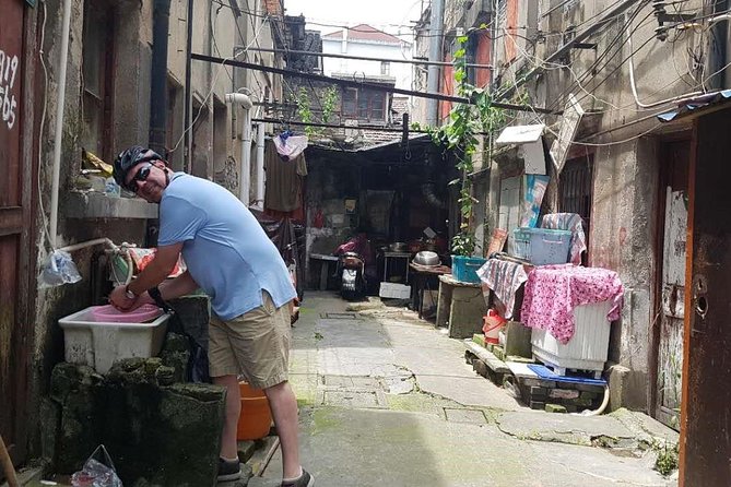 Private Half-Day Tour: Amazing Highlights of Old Shanghai - Yu Garden: the classic start and the ticket that saves time