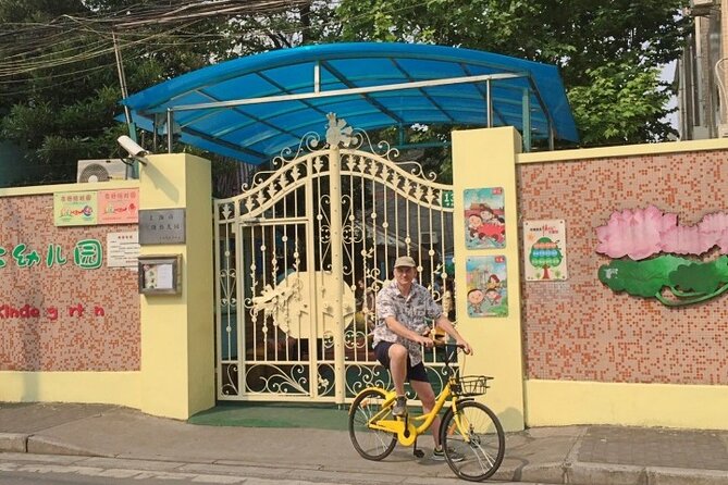 Private Half-Day Tour: Amazing Highlights of Old Shanghai - Meeting your guide in the city center (and why that matters)